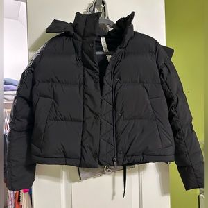 Lululemon Cropped Wunder Puff